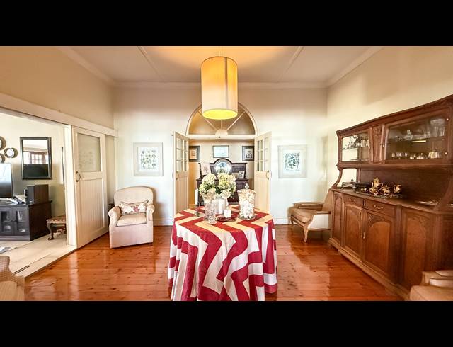 5 BEDROOM FREESTANDING FOR SALE IN SHORTENS COUNTRY ESTATE